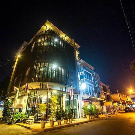 德诗阁楼酒店 合艾 外观 照片